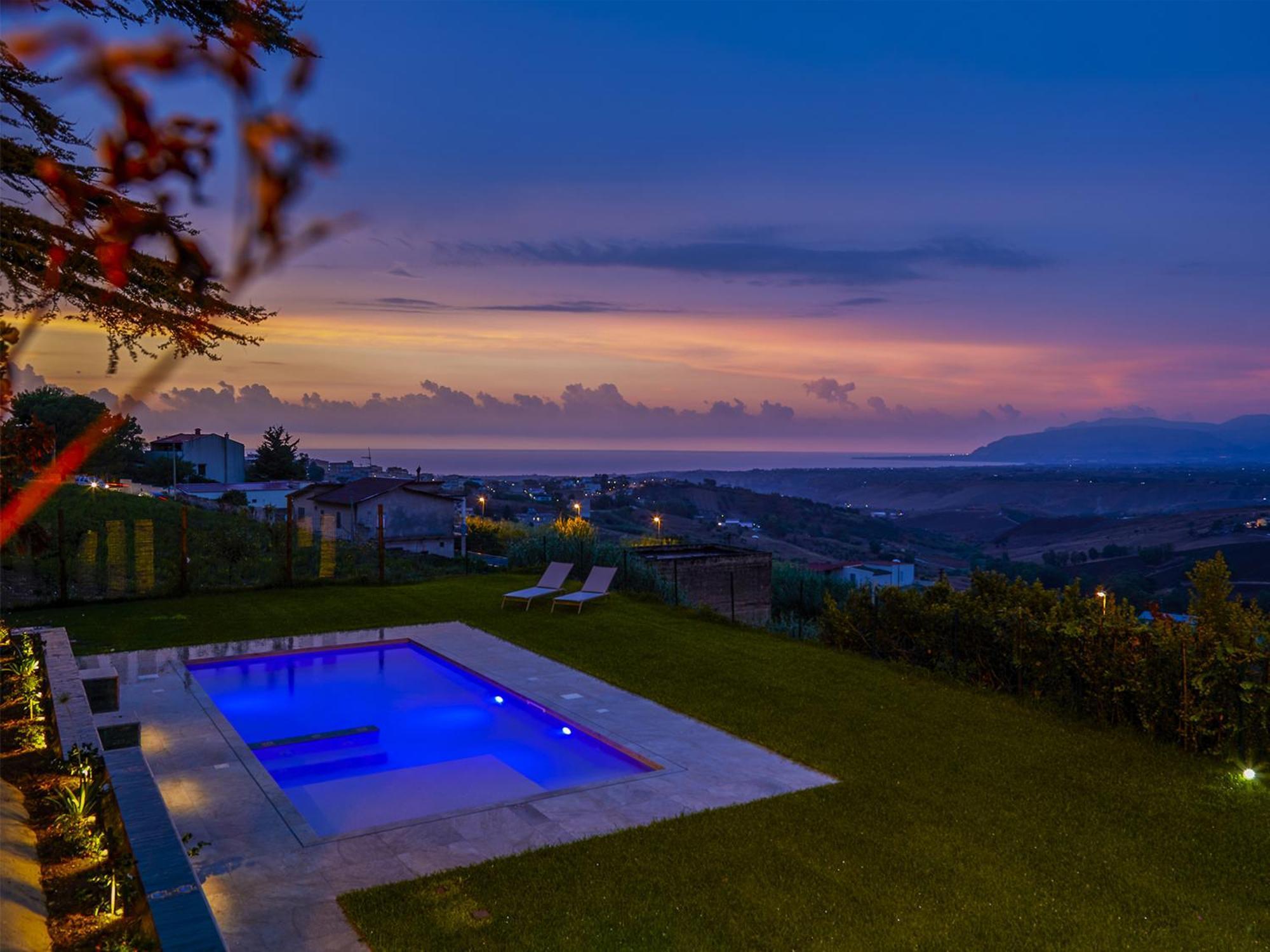 Villa Tommaso Maruggi, Sicilia, Con Jacuzzi E Piscina Privata Alcamo Dış mekan fotoğraf