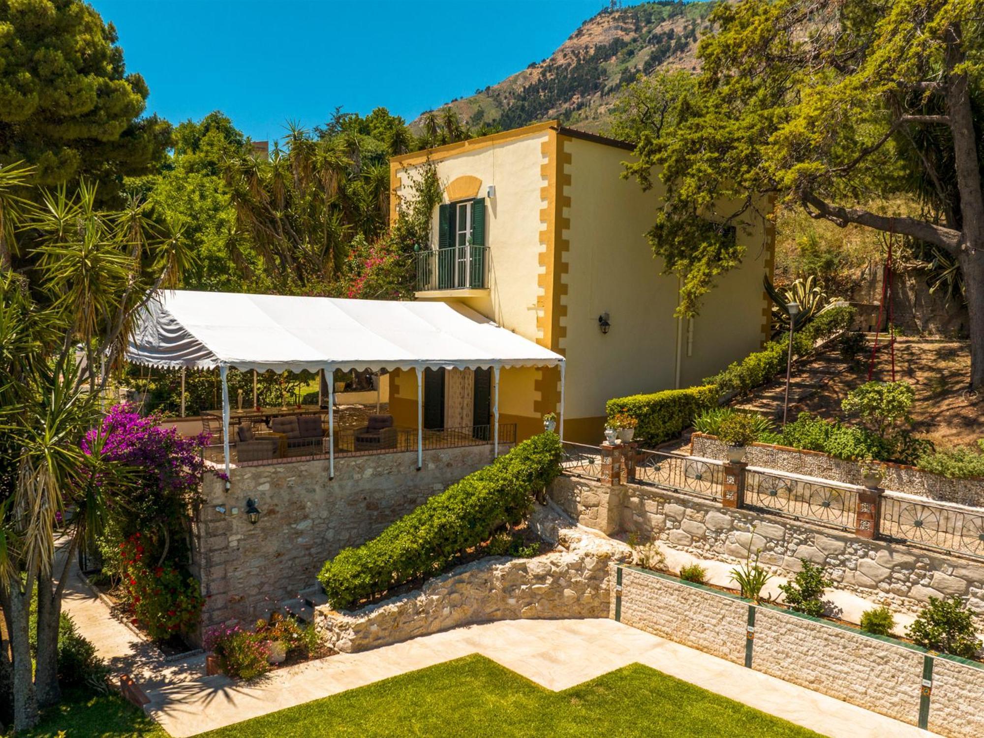 Villa Tommaso Maruggi, Sicilia, Con Jacuzzi E Piscina Privata Alcamo Dış mekan fotoğraf